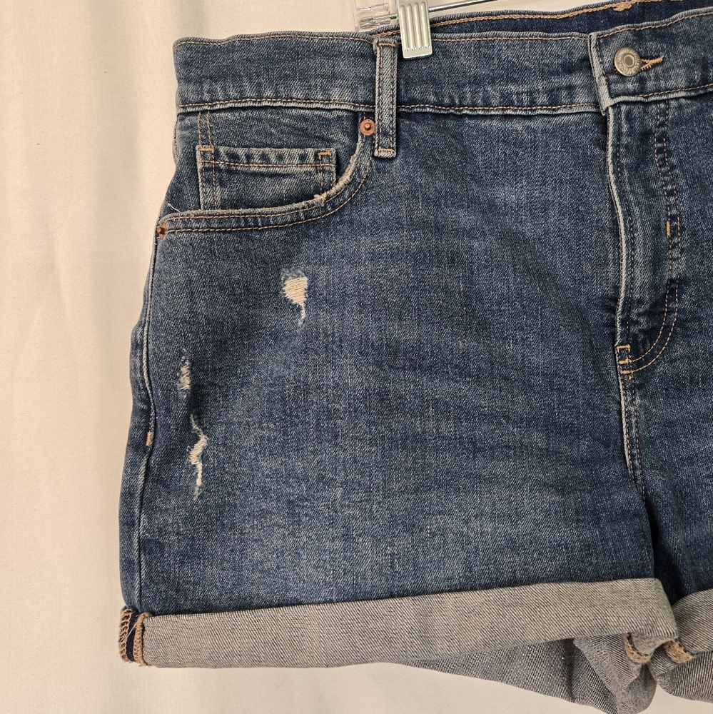 Old Navy Destressed High Rise Jean NWT Shorts Plus Size 20 - Picture 3 of 7